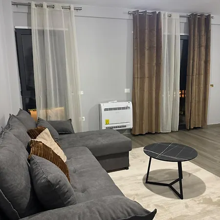 Daire For Up To 3 Guests Tiran